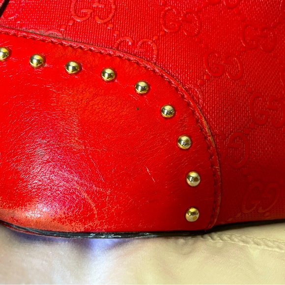 Authentic Gucci - Picture 2 of 6
